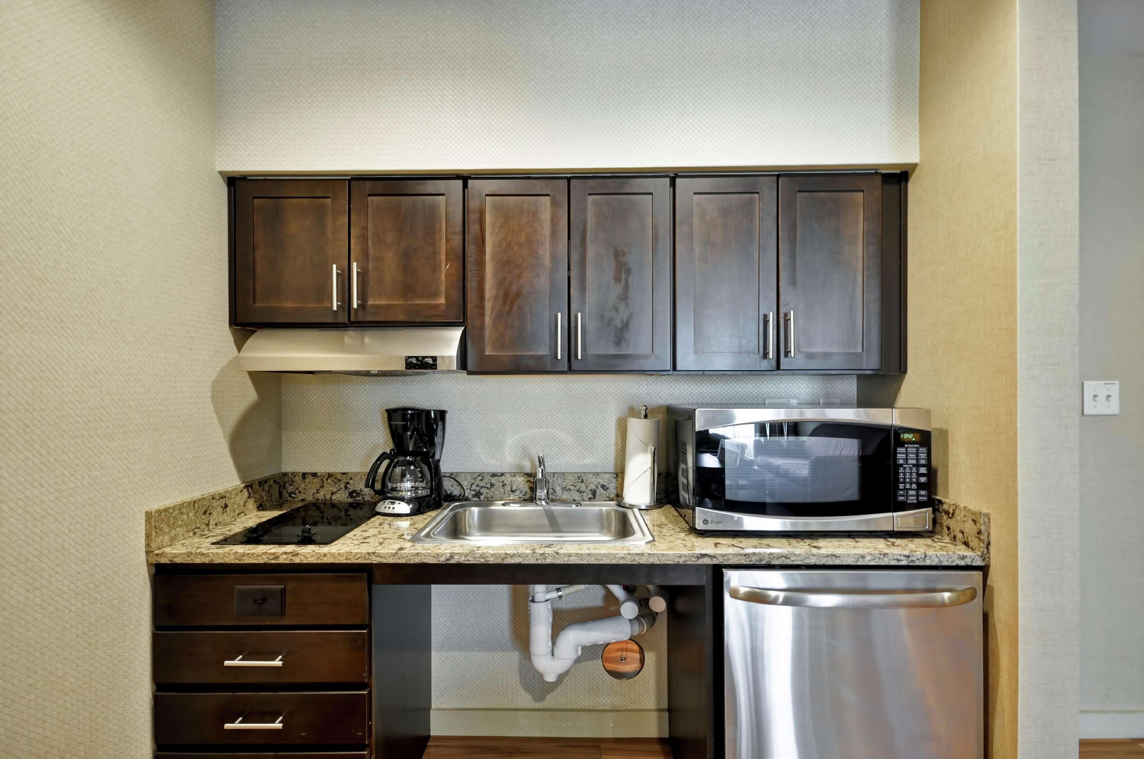 Homewood Suites By Hilton Hartford / Southington Ct Exterior photo